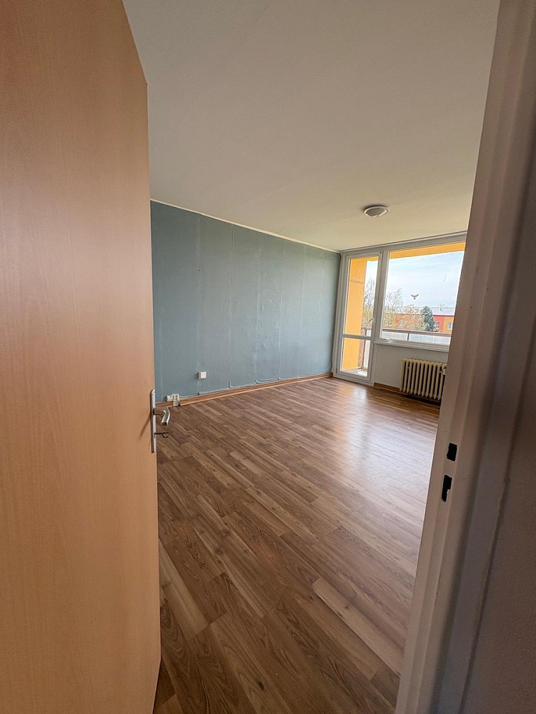 Pronájem bytu 2+1 65 m² – fotografie 3