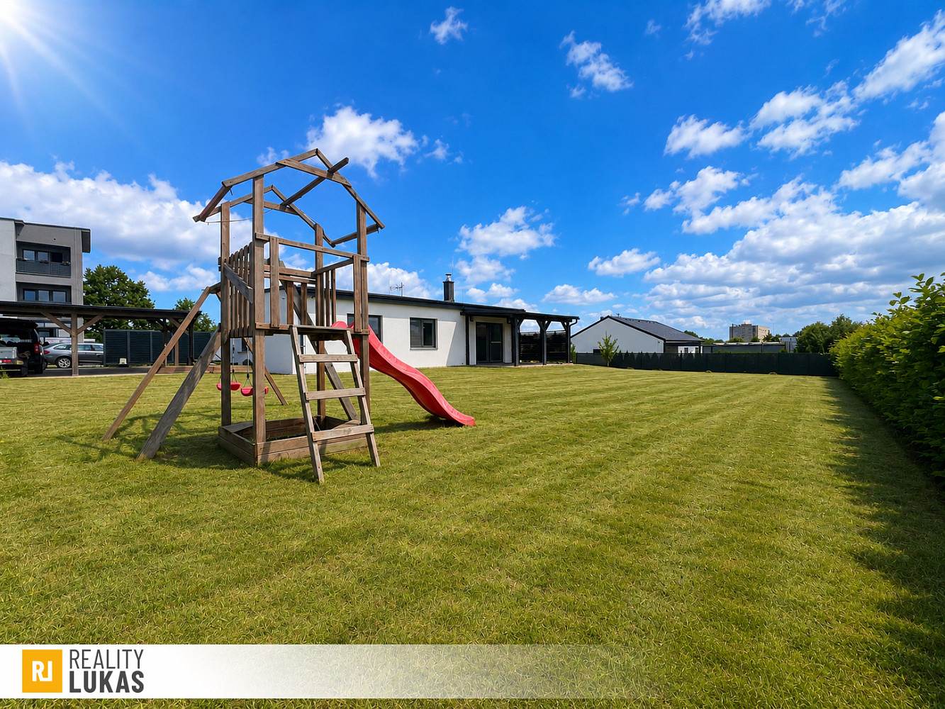 Pronájem domu 77 m² s pozemkem 1 037 m² — photo 2