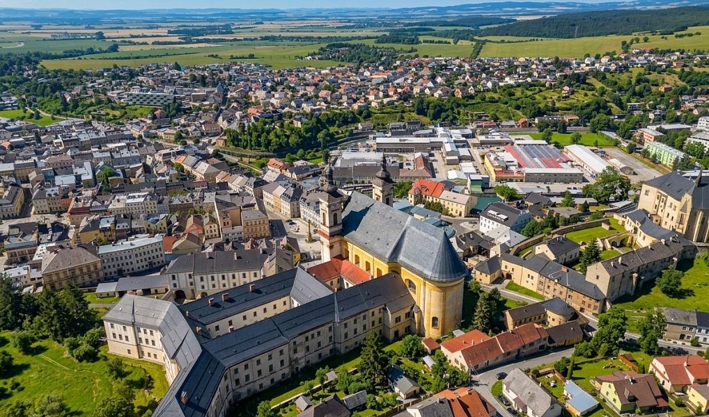 Prodej domu 255 m² s pozemkem 3 056 m², Šternberk – náhled fotky 49