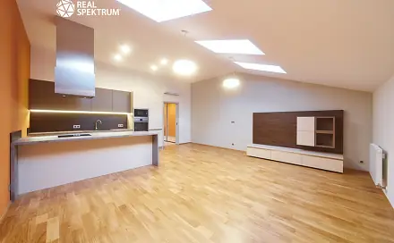Pronájem bytu 2+kk 69 m²