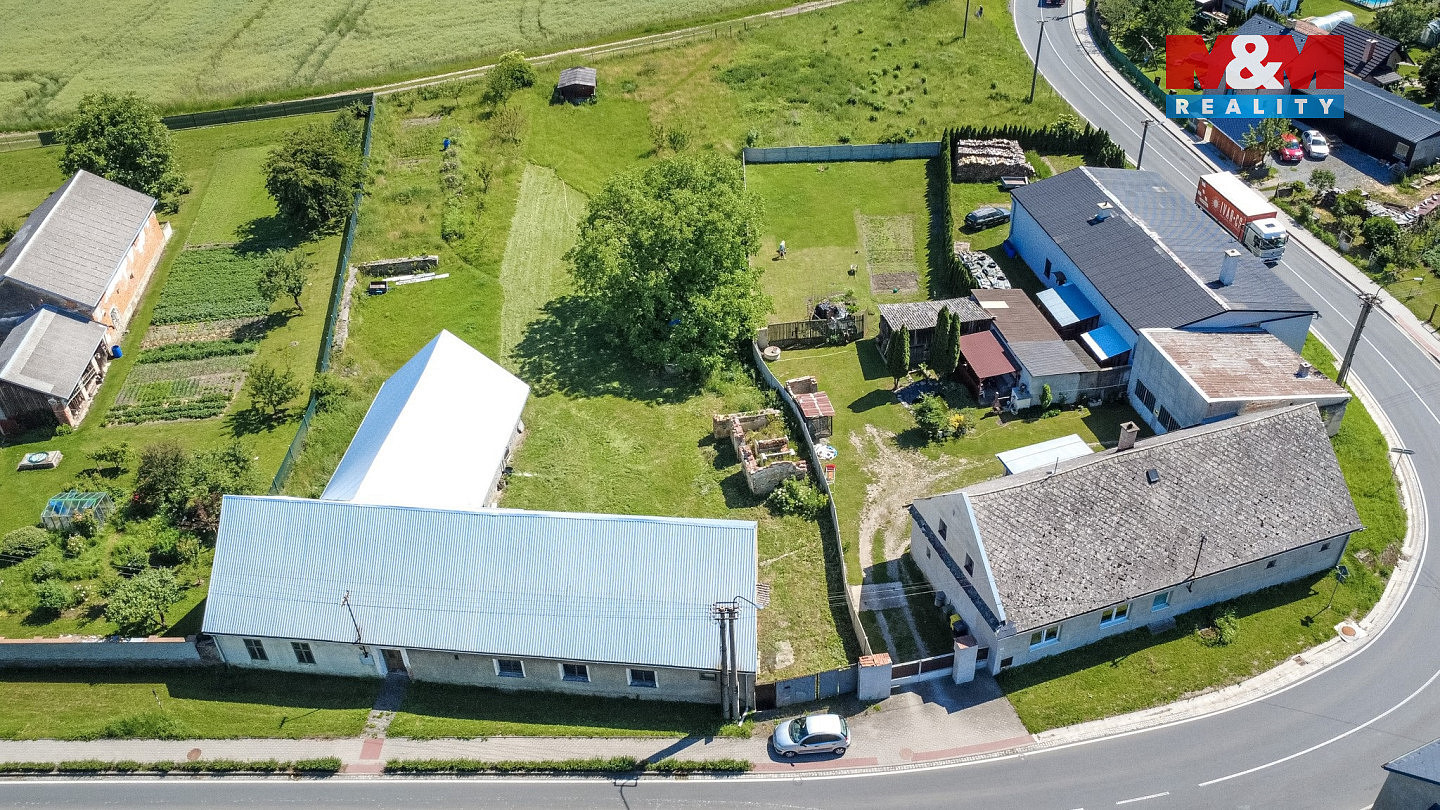 Prodej domu 200 m² s pozemkem 4 395 m² — photo 2