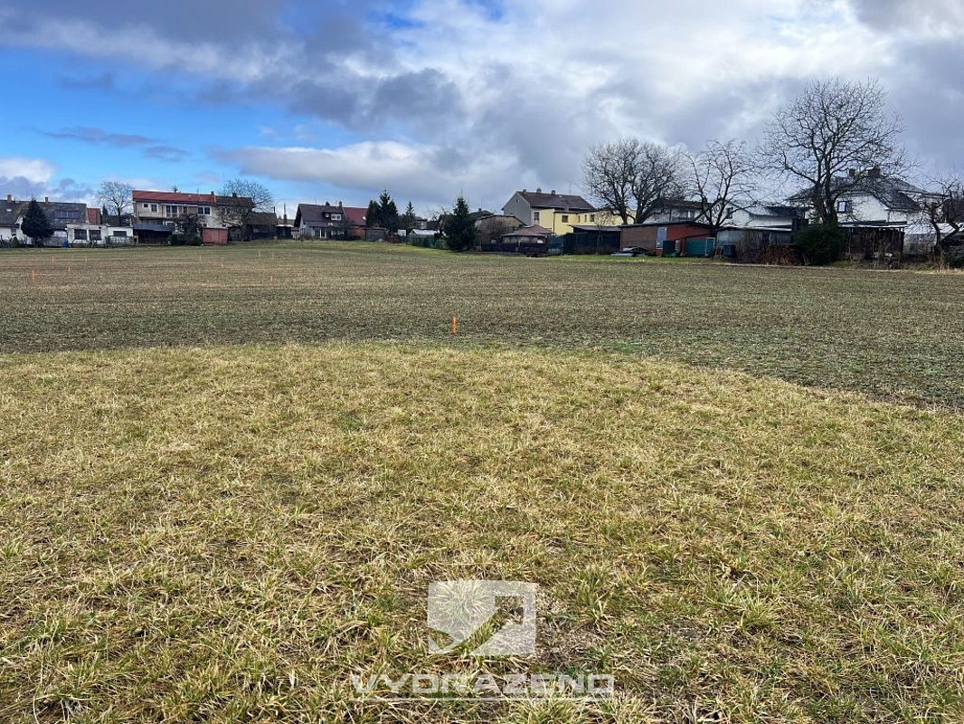 Prodej stavebního pozemku 862 m² — photo 2