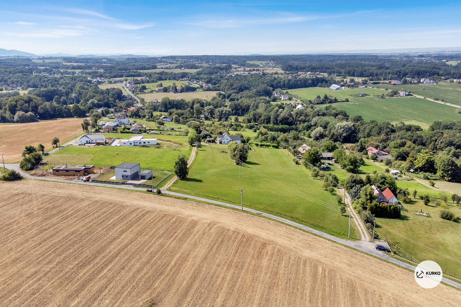 Prodej pole 15 000 m² – pohled 2