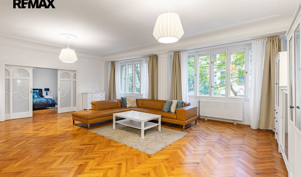 Prodej bytu 4+1 133 m², Praha – náhled fotky 2