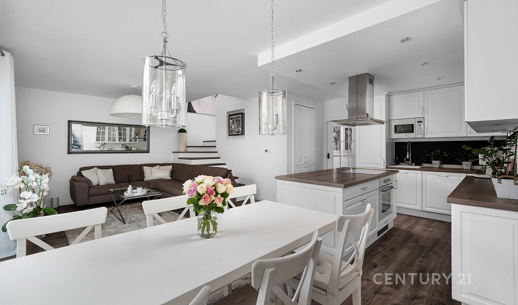 Prodej domu 103 m² s pozemkem 243 m², Syrovice – náhled fotky 2