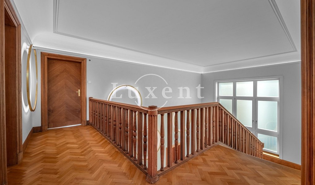 Prodej domu 726 m² s pozemkem 945 m², Praha – náhled fotky 15
