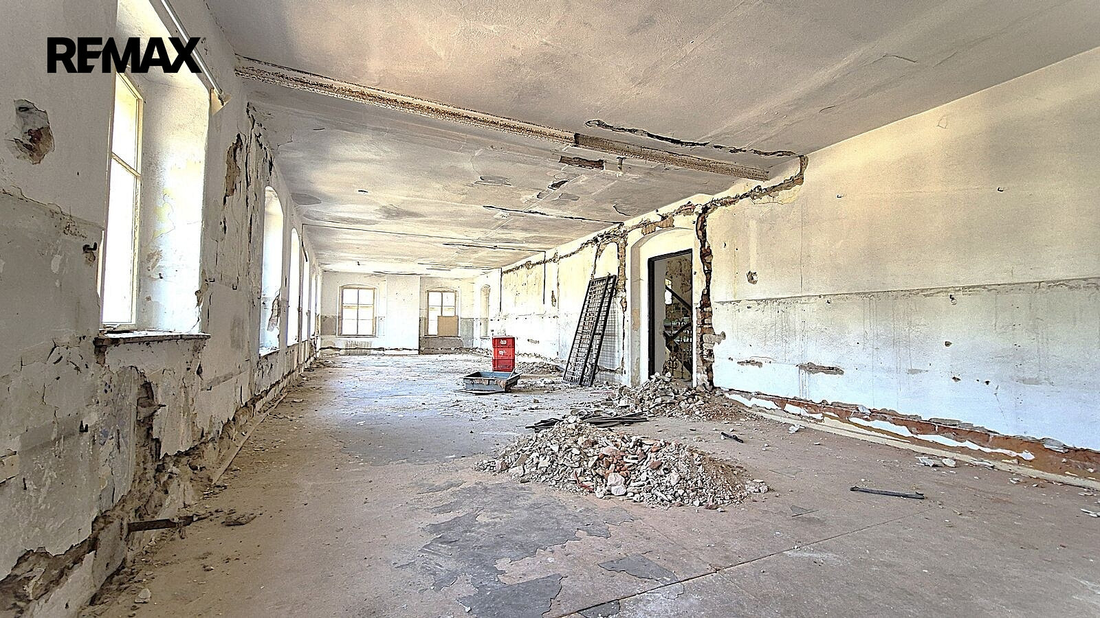 Prodej domu 680 m² s pozemkem 721 m² – fotografie 5