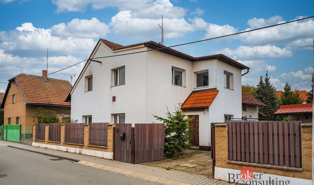 Prodej domu 195 m² s pozemkem 1 560 m², Pardubice – fotka 1 z 24