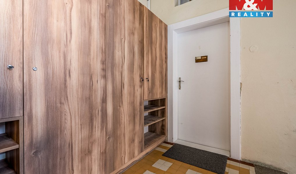 Prodej nájemního domu, činžáku 280 m², Dymokury – náhled fotky 22