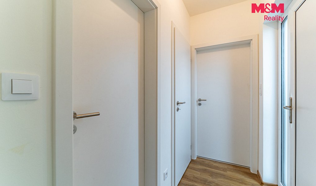 Prodej domu 40 m² s pozemkem 896 m², Hostouň – náhled fotky 19