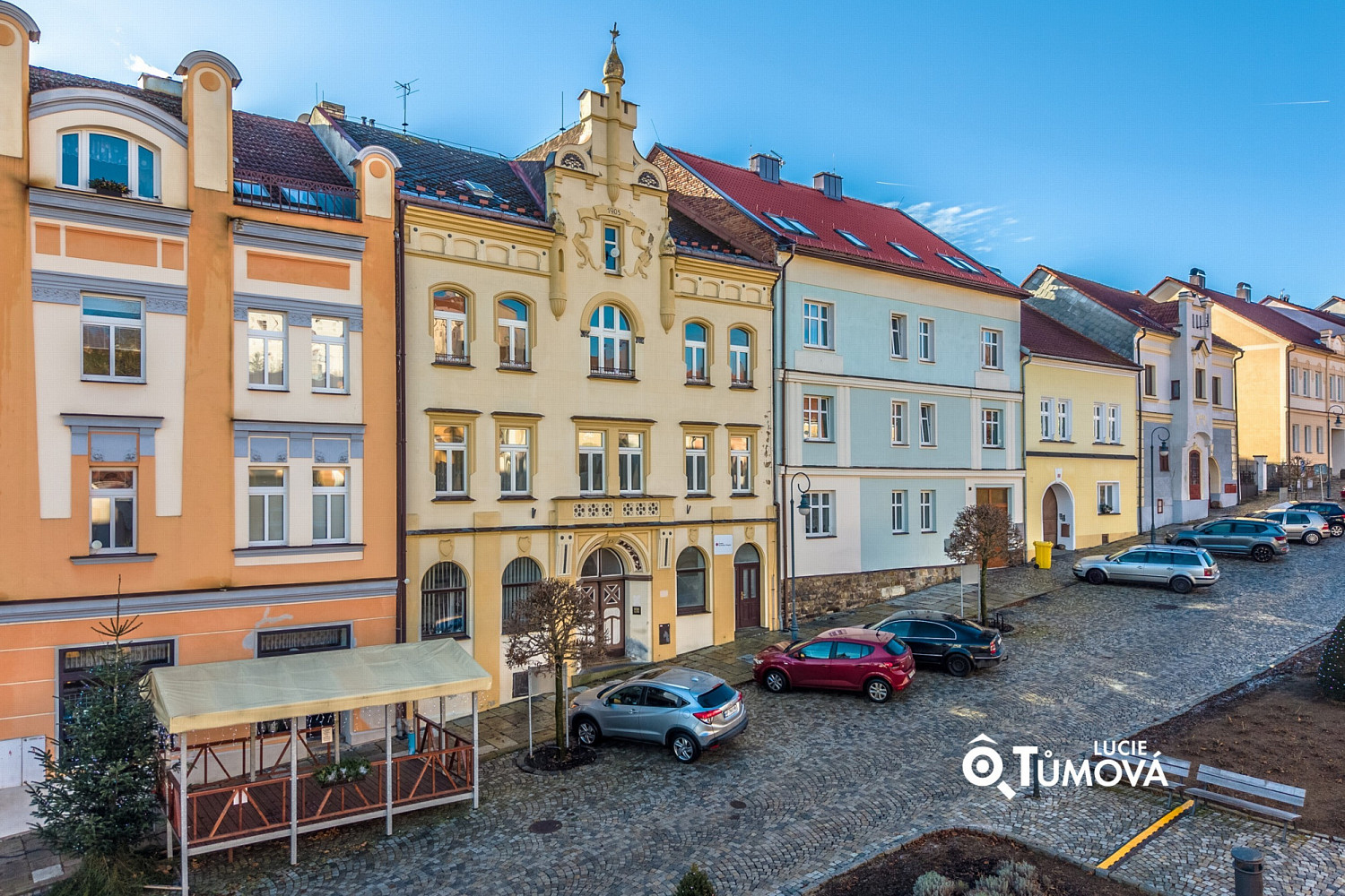 Prodej nájemního domu, činžáku 600 m²