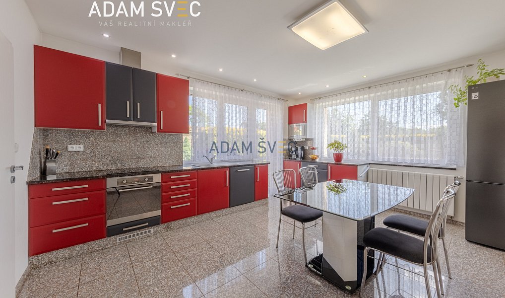 Prodej domu 359 m² s pozemkem 2 576 m², Hradčany-Kobeřice – náhled fotky 2