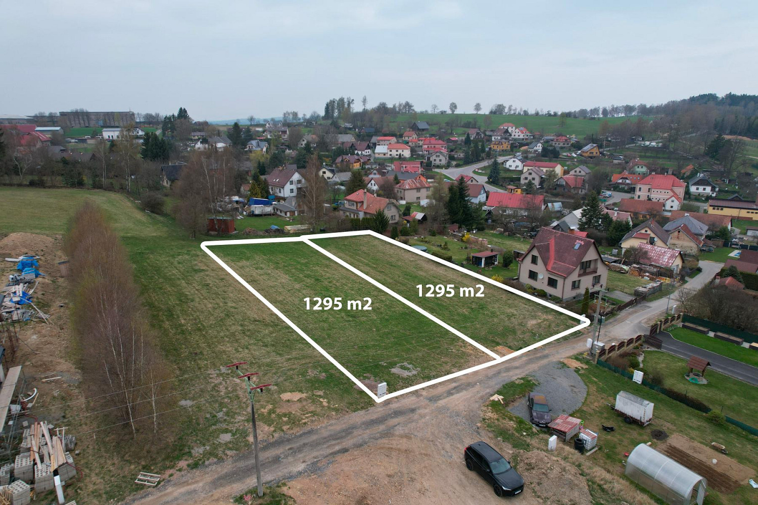 Prodej stavebního pozemku 1 295 m² – fotografie 2