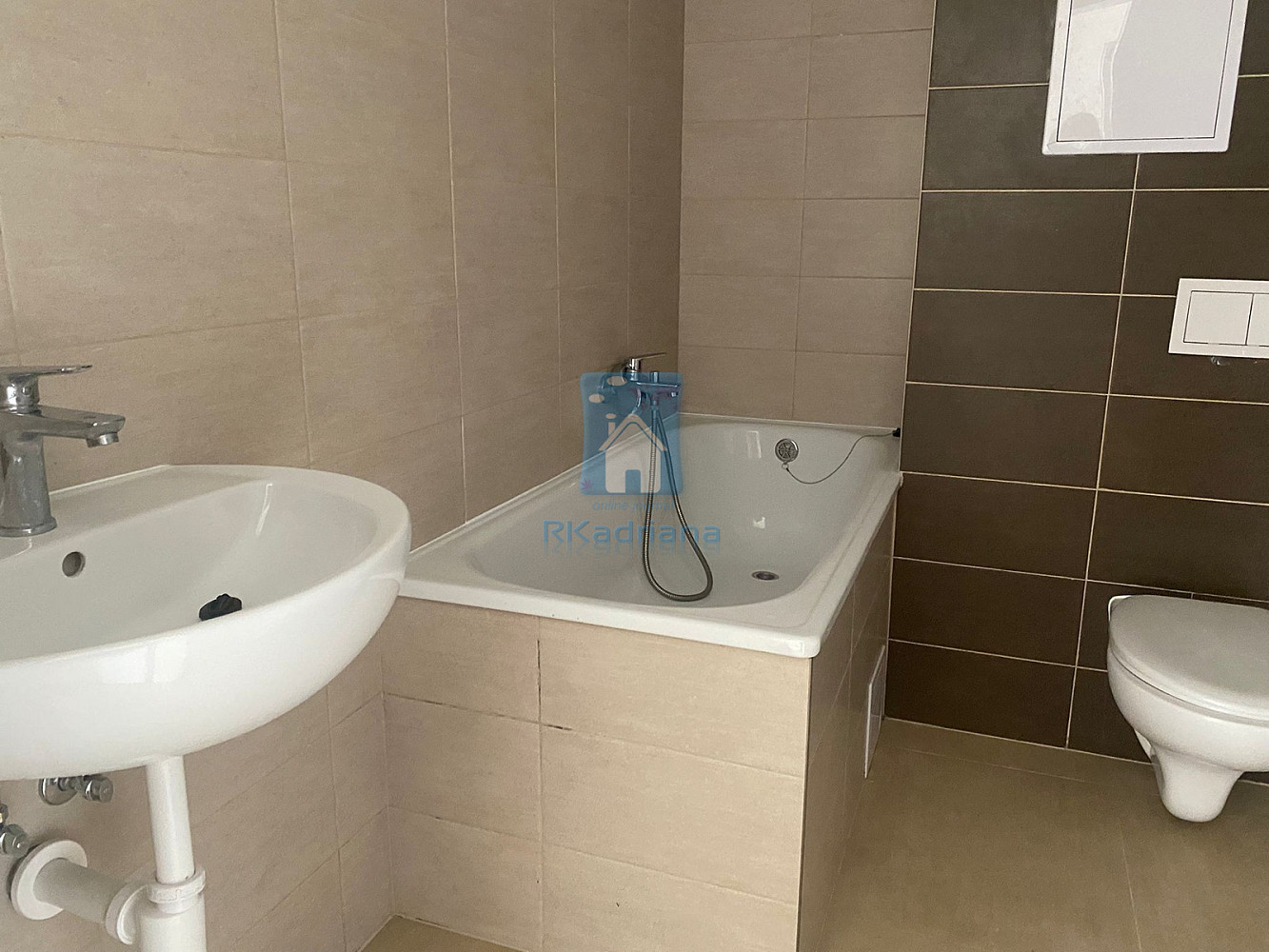 Pronájem bytu 2+kk 78 m² – fotografie 5