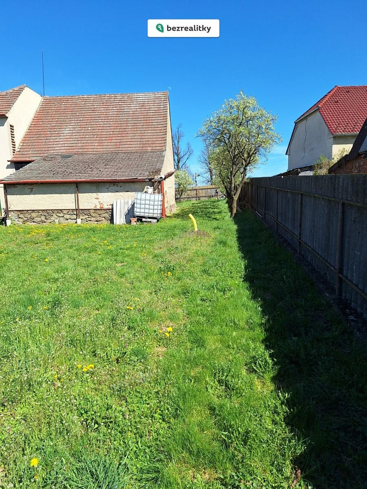 Prodej domu 671 m² s pozemkem 671 m² – pohled 2
