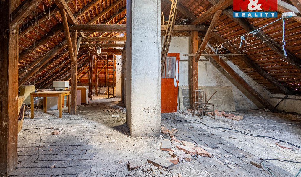Prodej nájemního domu, činžáku 280 m², Dymokury – náhled fotky 25