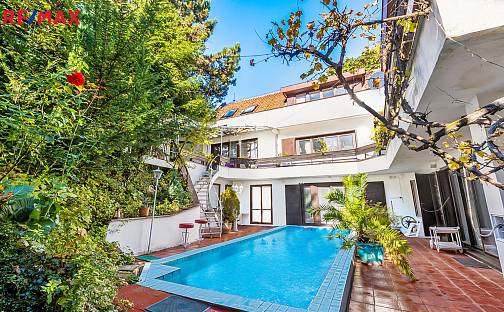 Prodej domu 950 m² s pozemkem 973 m², Praha 5 - Hlubočepy
