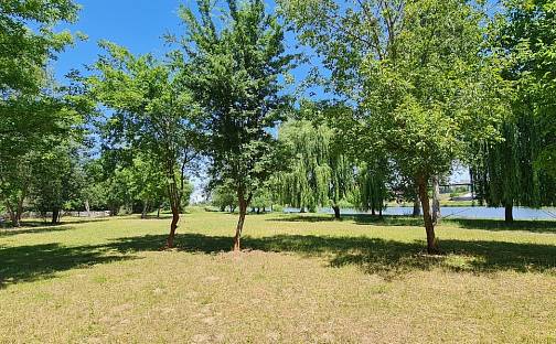 Prodej pozemku 10 828 m², Praha 5 - Lahovice