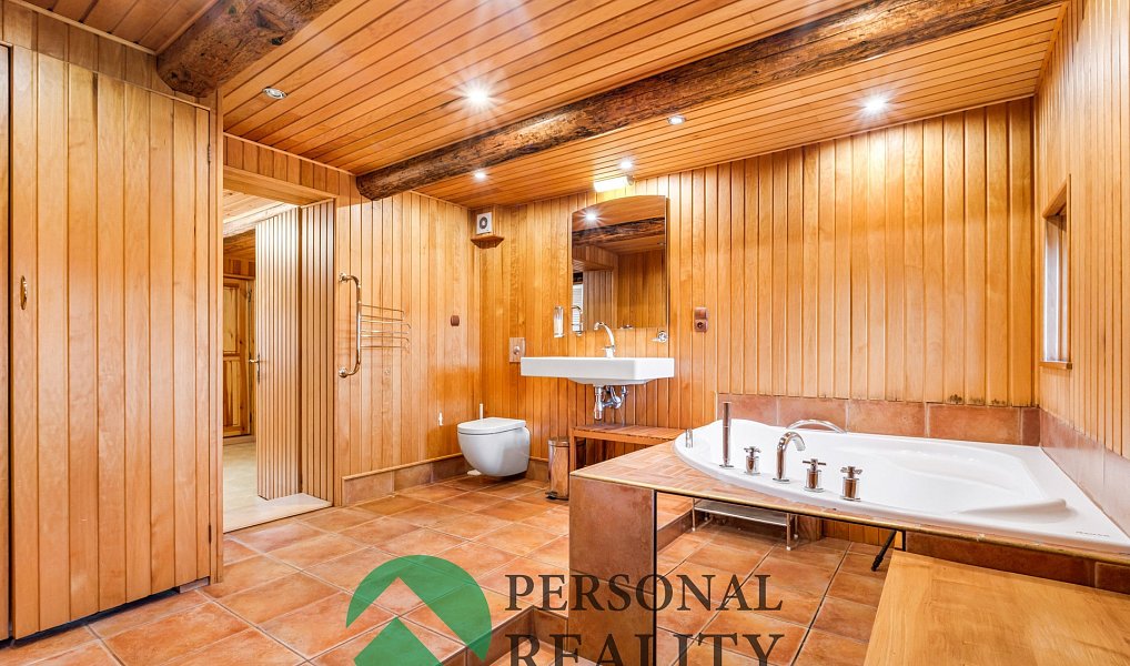 Prodej domu 380 m² s pozemkem 3 118 m², Cvikov – náhled fotky 33
