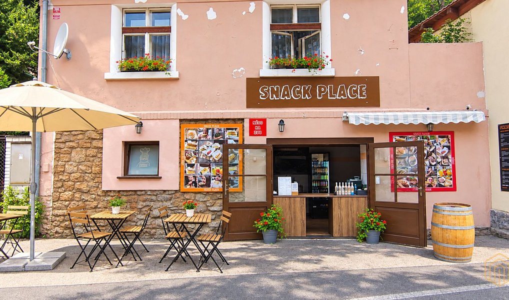 Pronájem restaurace 25 m², Karlštejn – náhled fotky 4