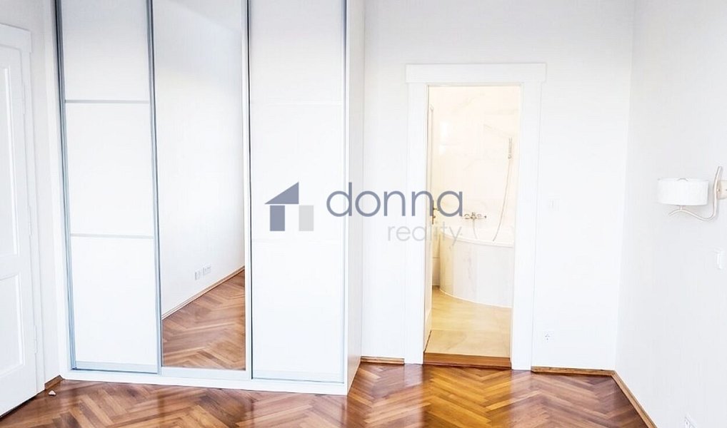 Pronájem bytu 3+kk 77 m², Praha – náhled fotky 3