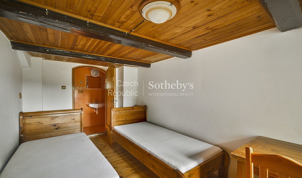 Prodej ubytovacího objektu 380 m², Malá Úpa – náhled fotky 8