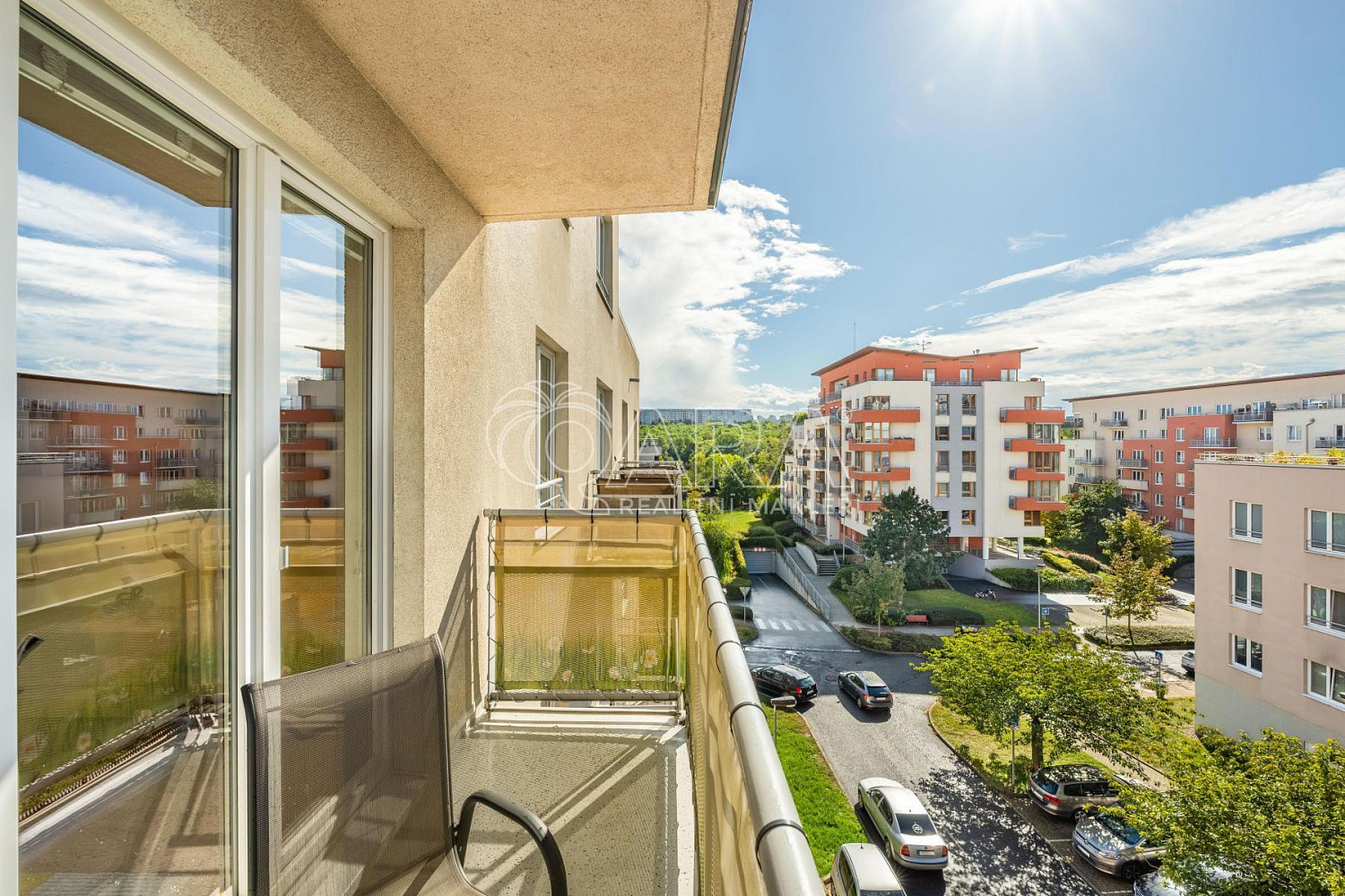 Pronájem bytu 2+kk 53 m² – fotografie 3