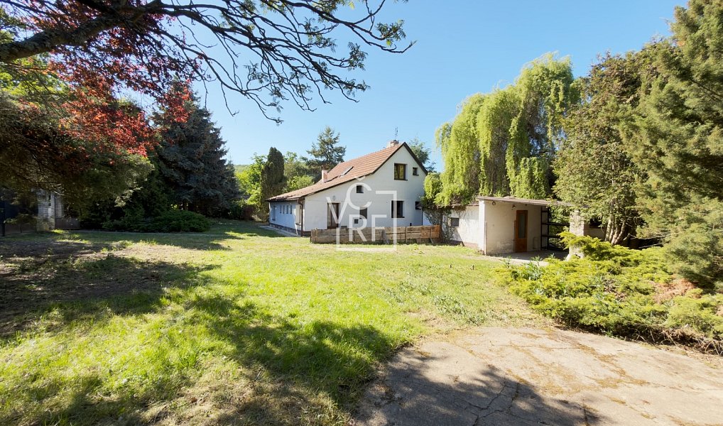 Prodej domu 116 m² s pozemkem 2 814 m², Liteň – fotka 1 z 22