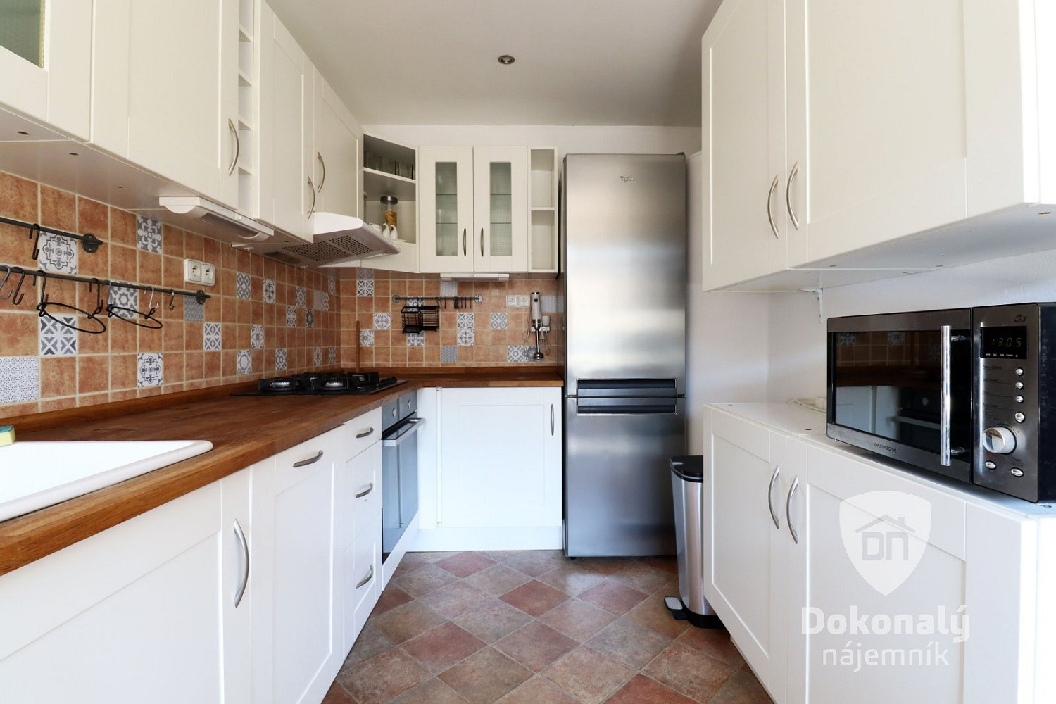 Pronájem bytu 3+kk 71 m² – fotografie 2