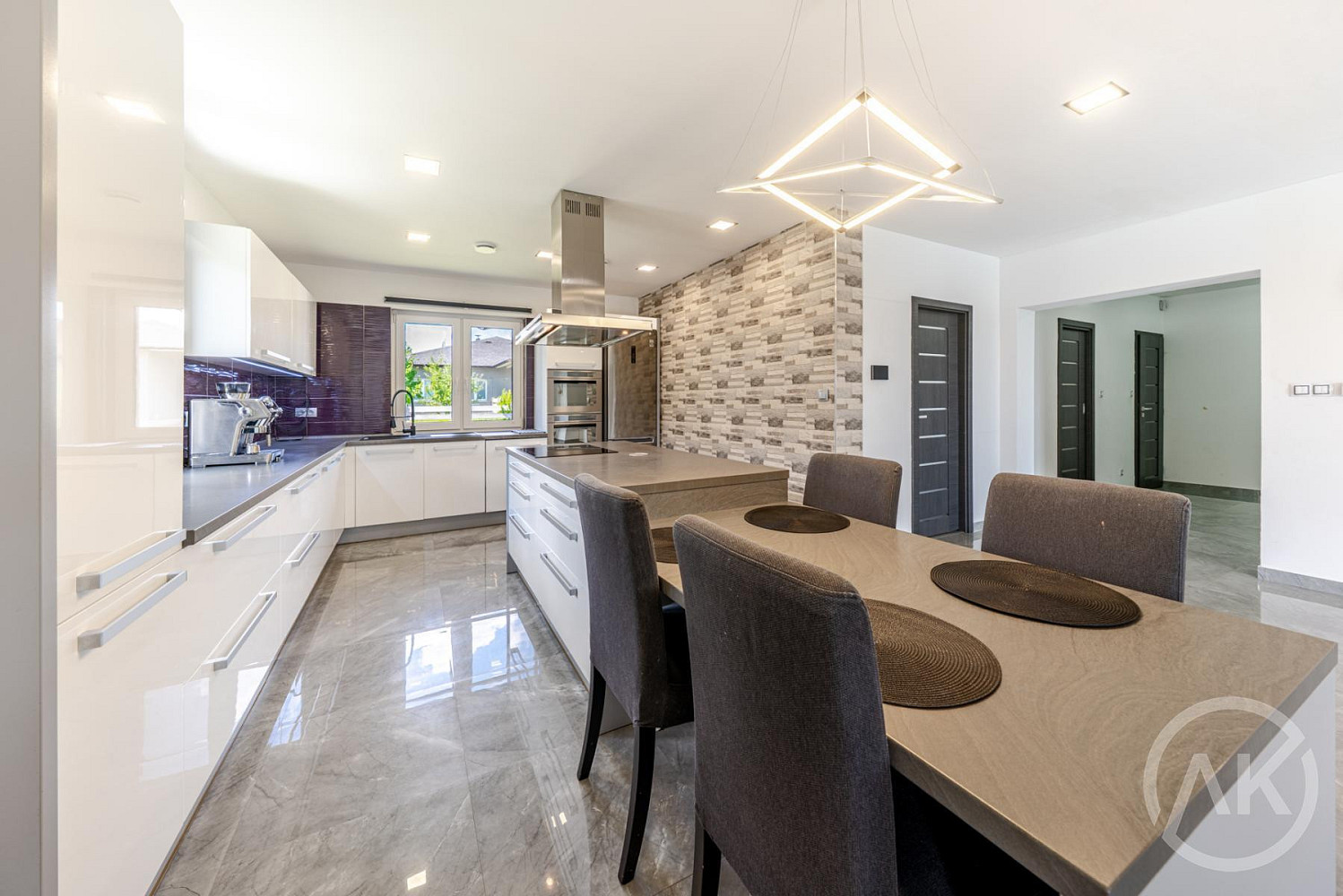 Prodej domu 163 m² s pozemkem 672 m²