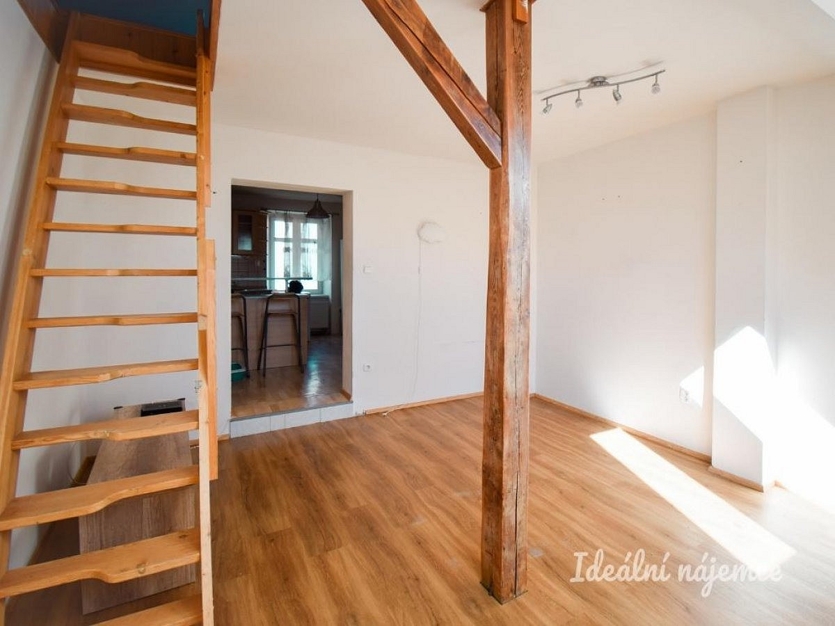 Pronájem bytu 2+1 64 m² – fotografie 5