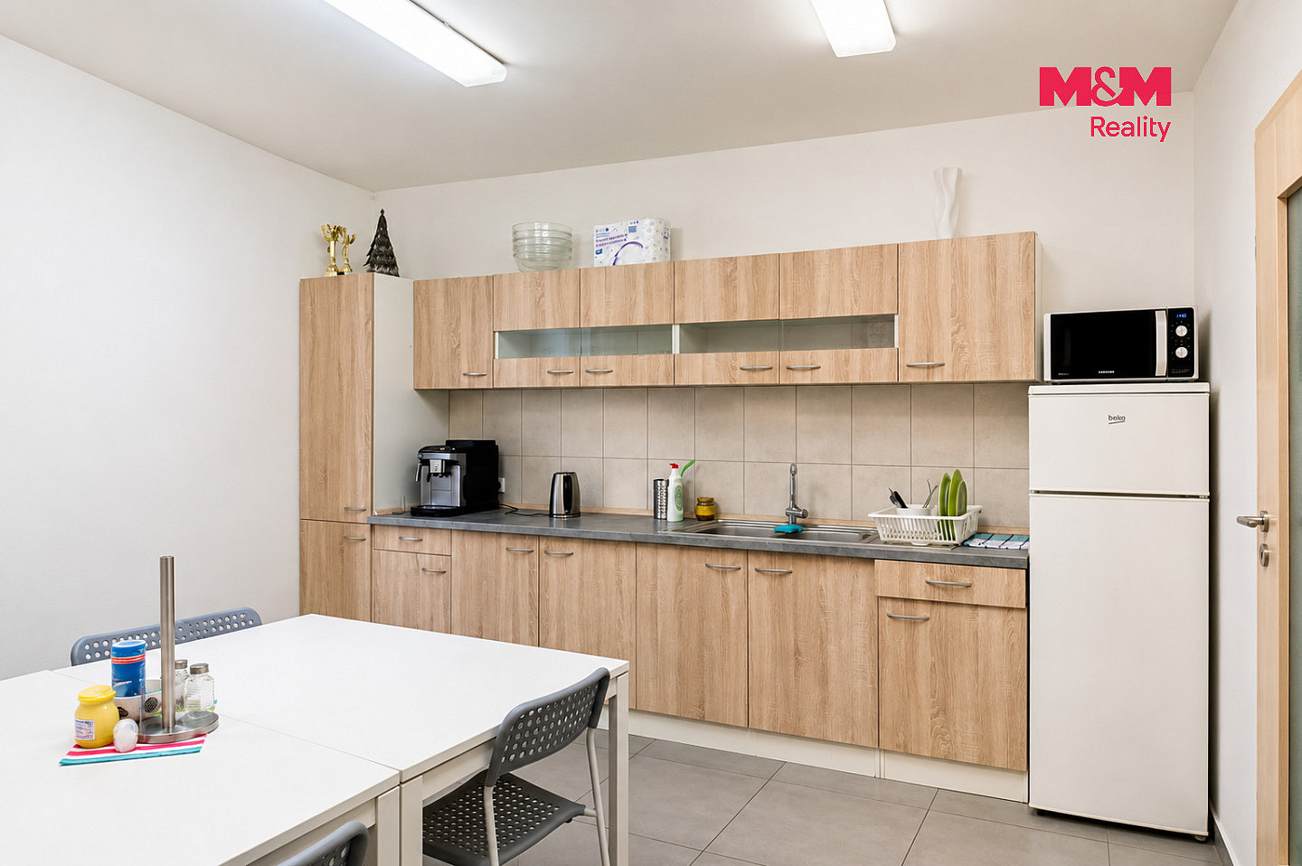 Pronájem kanceláře 35 m² – fotografie 4