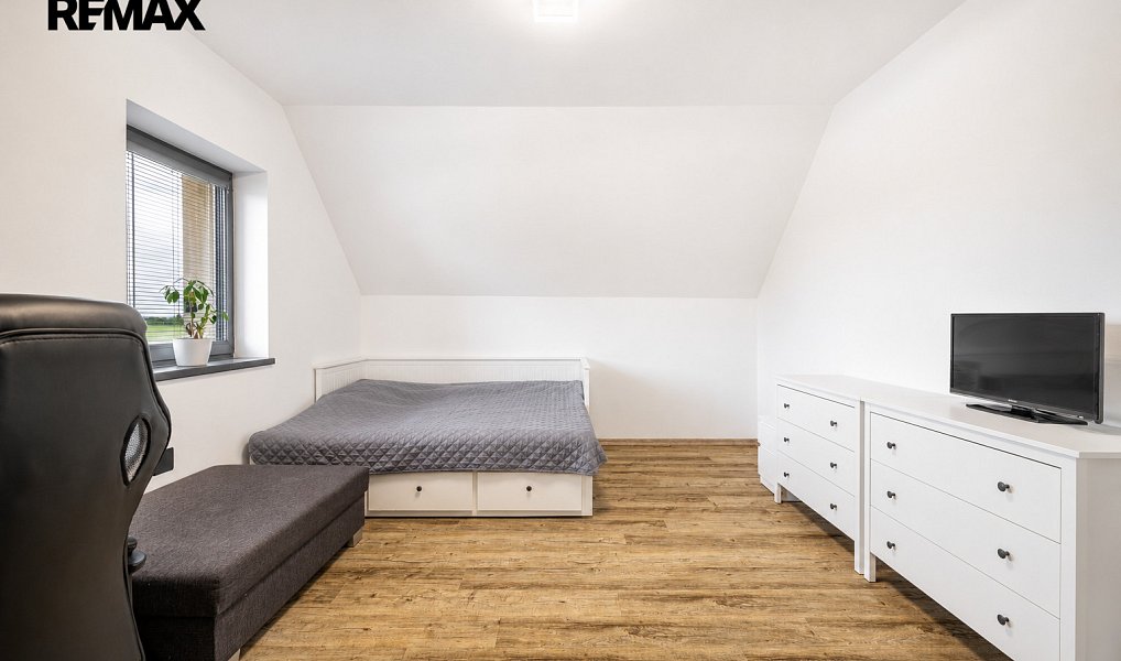 Prodej domu 196 m² s pozemkem 511 m², Třeboň – náhled fotky 24