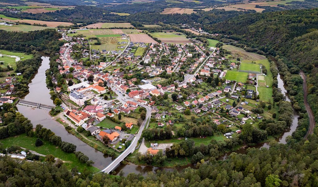 Prodej stavebního pozemku 800 m², Zbizuby – náhled fotky 6
