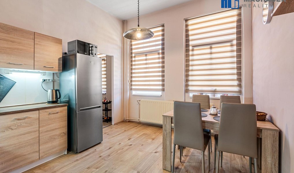 Prodej domu 287 m² s pozemkem 338 m², Duchcov – náhled fotky 24