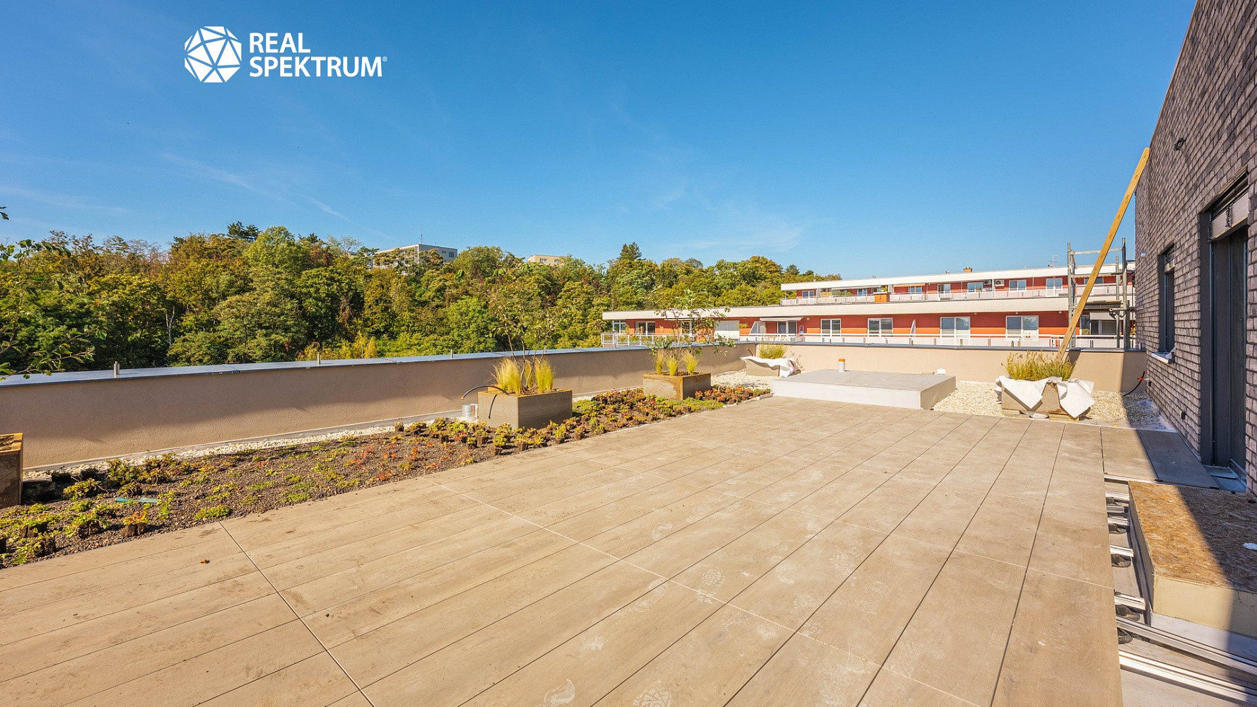 Pronájem bytu 4+kk 61 m² – fotografie 5