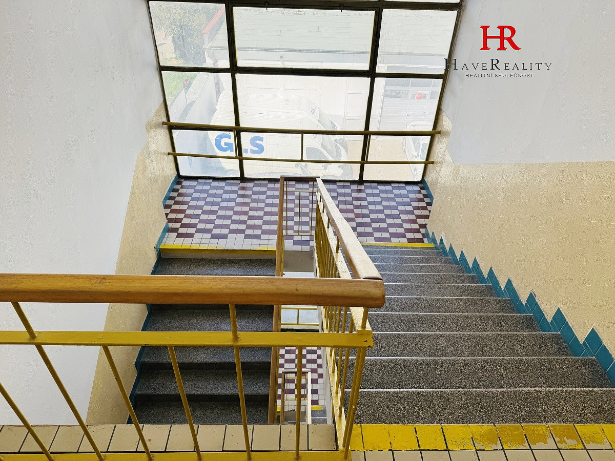 Pronájem kanceláře 37 m² – fotografie 2