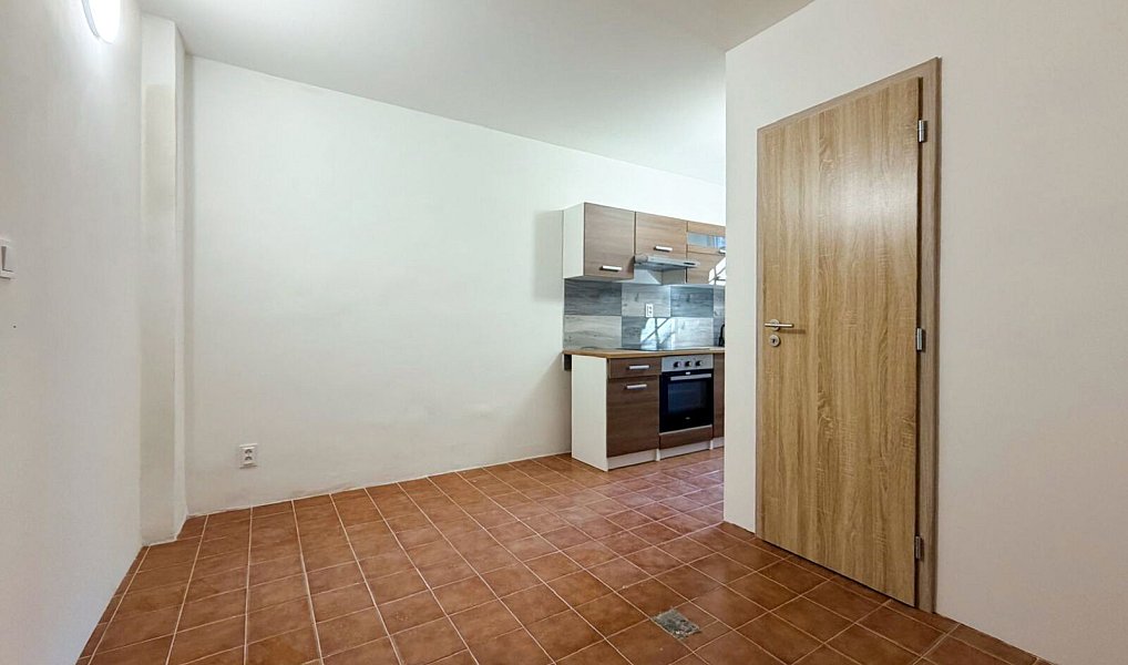 Pronájem bytu 2+kk 40 m², Sokolov – náhled fotky 12