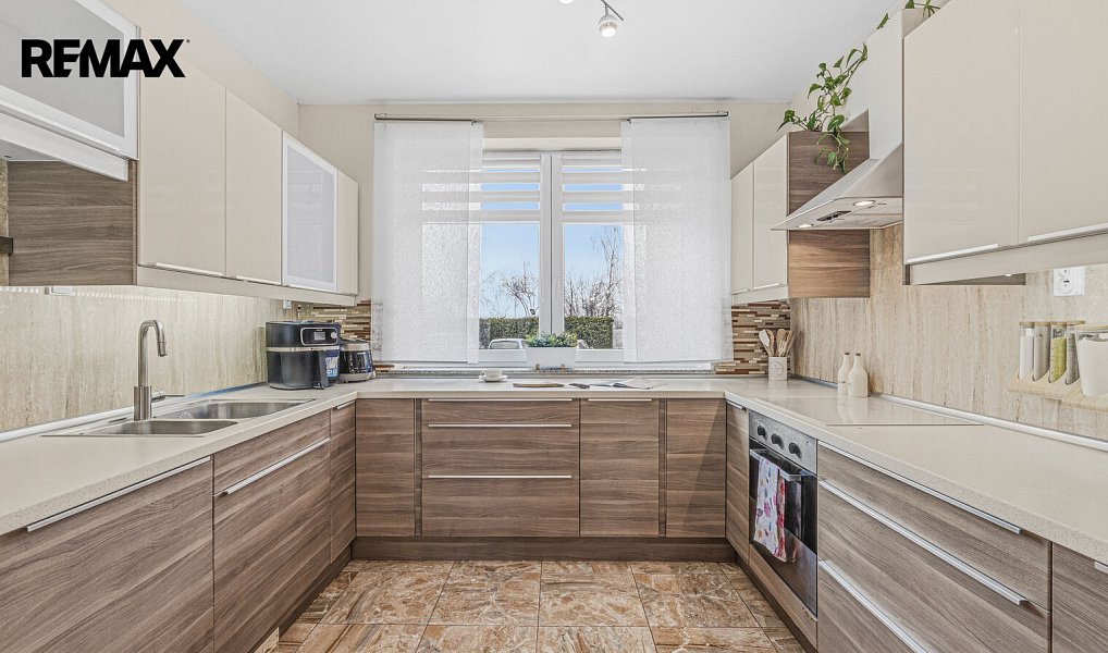 Prodej domu 213 m² s pozemkem 290 m², Pletený Újezd – náhled fotky 7