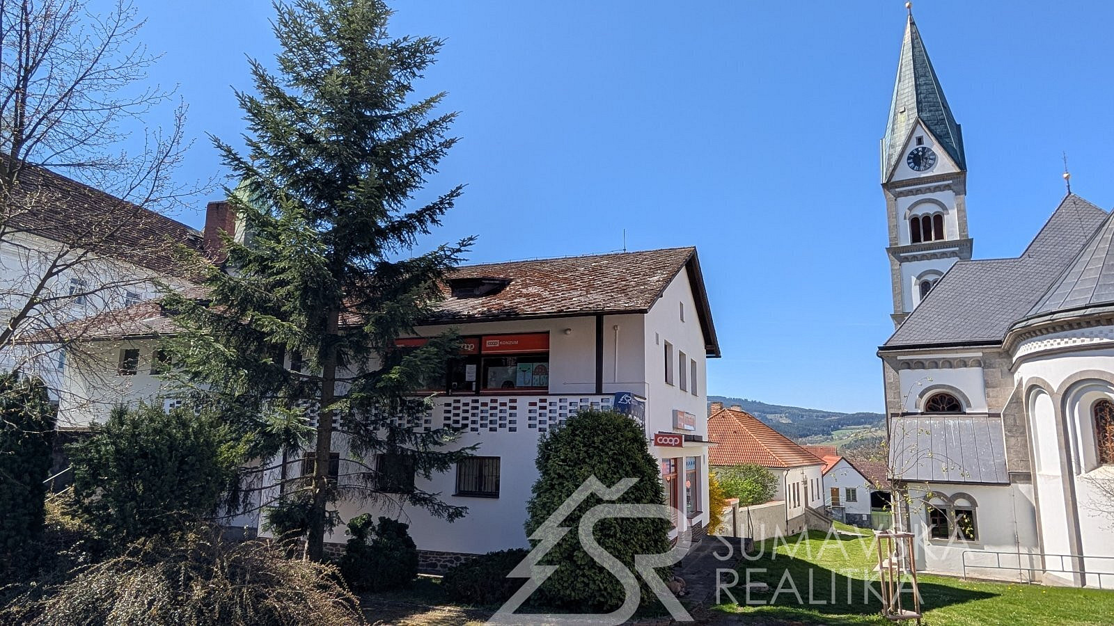 Prodej obchodních prostor 330 m²