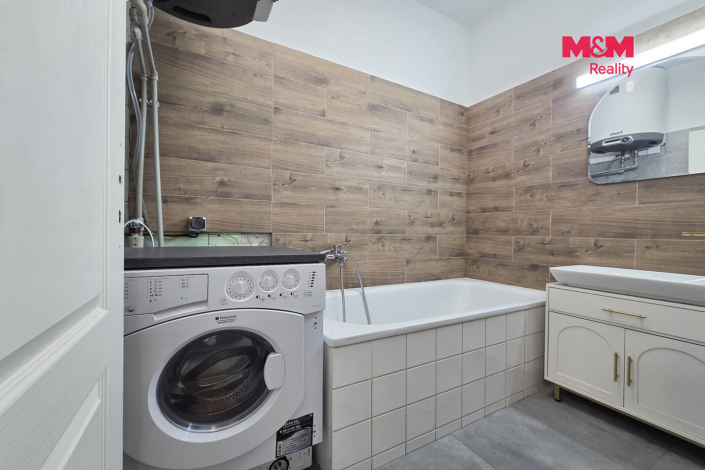 Pronájem bytu 3+kk 86 m² — photo 3
