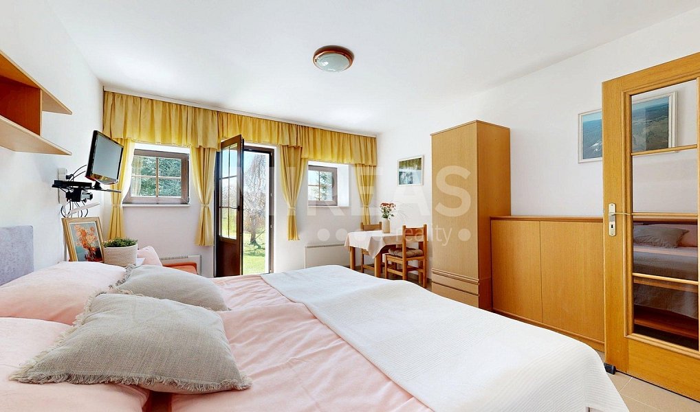 Prodej domu 444 m² s pozemkem 2 226 m², Stožec – náhled fotky 28
