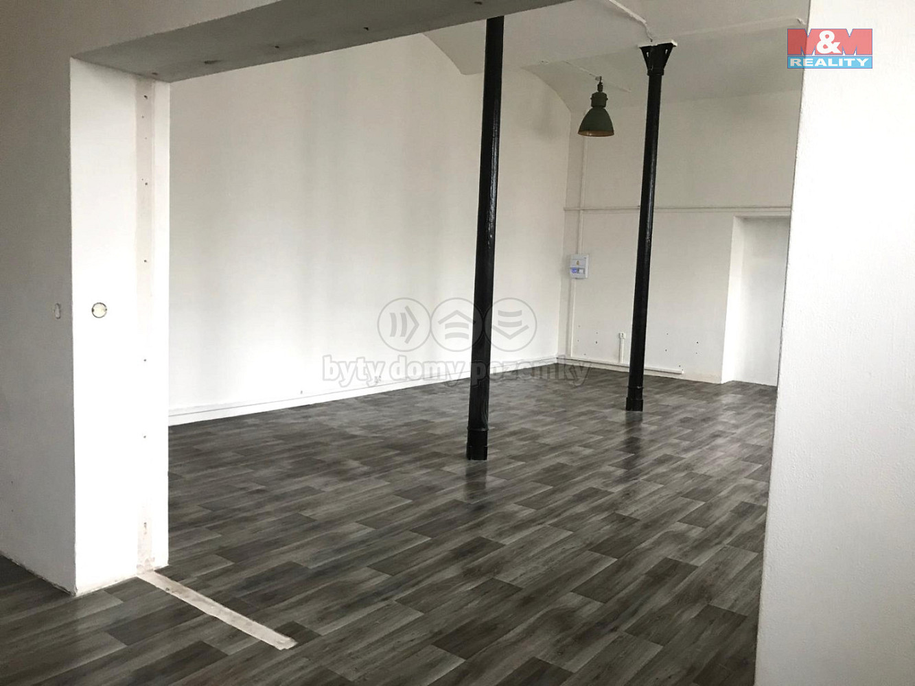Pronájem obchodních prostor 150 m² — photo 2