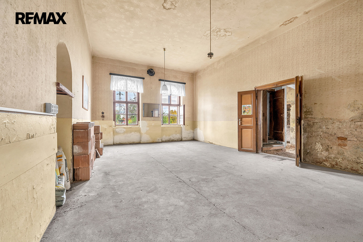 Prodej domu 370 m² s pozemkem 4 375 m² – pohled 6