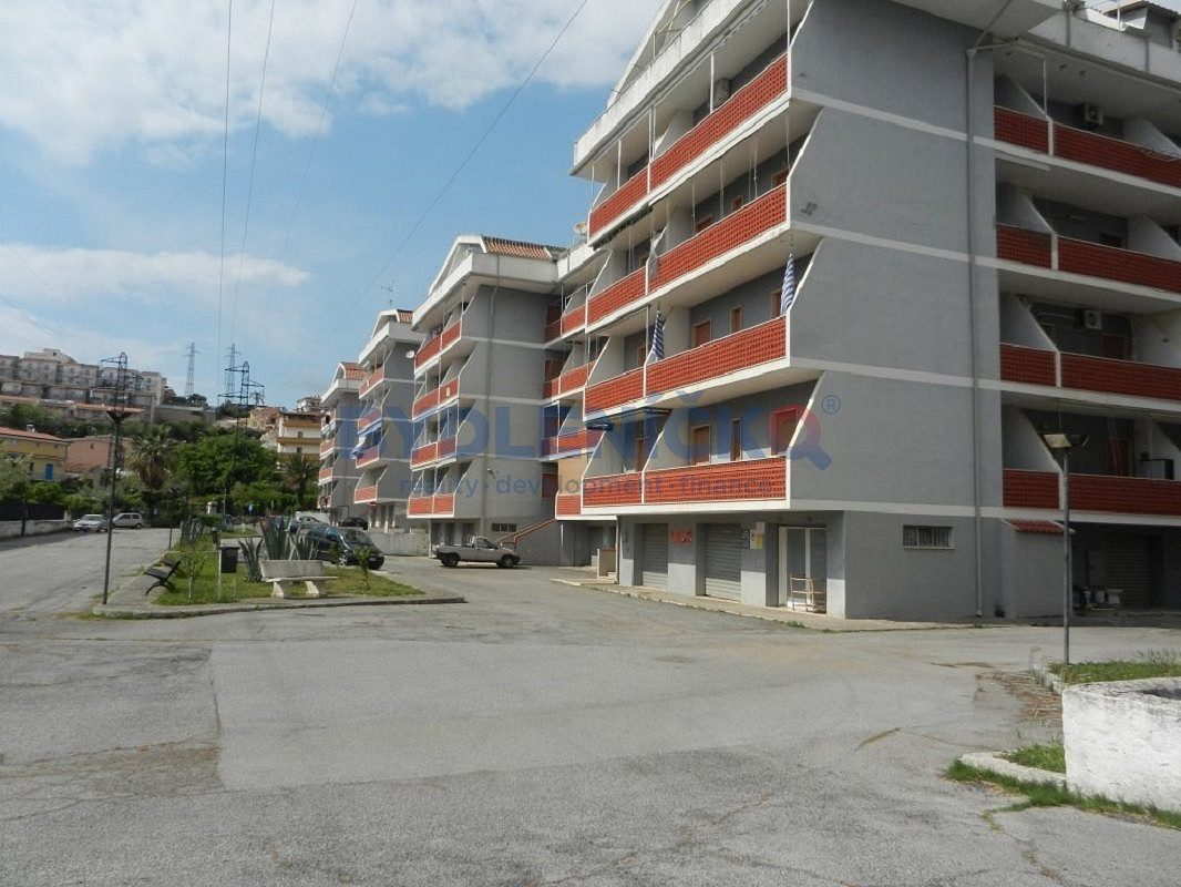 Prodej bytu 4+kk 70 m², Scalea