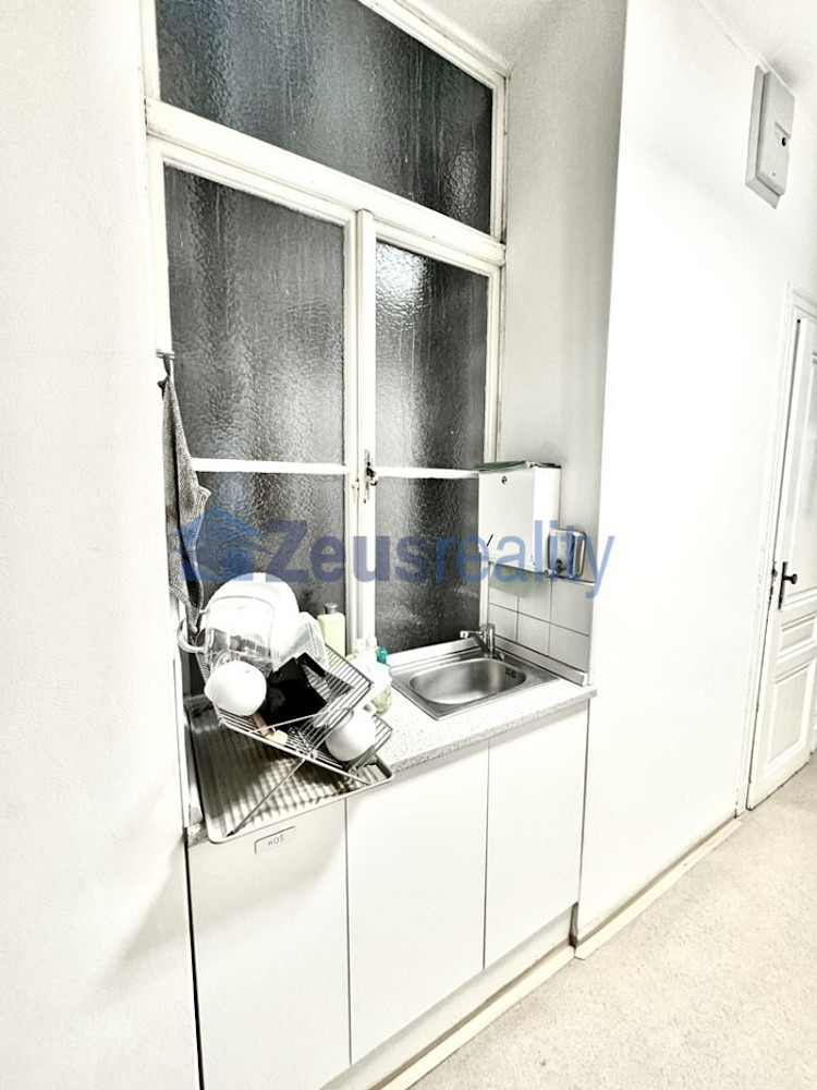 Pronájem kanceláře 12 m² — photo 5