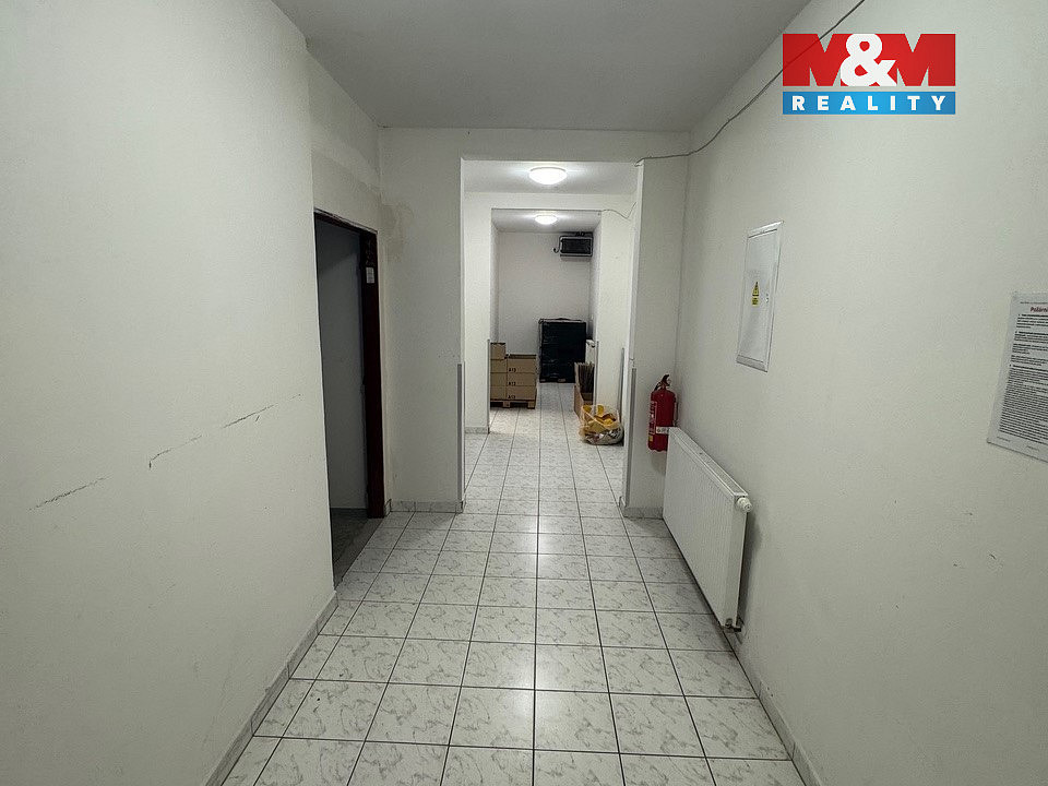 Pronájem kanceláře 173 m² – fotografie 2