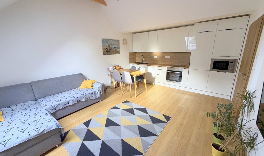 Prodej bytu 3+kk 70 m², Praha – fotka 1 z 19