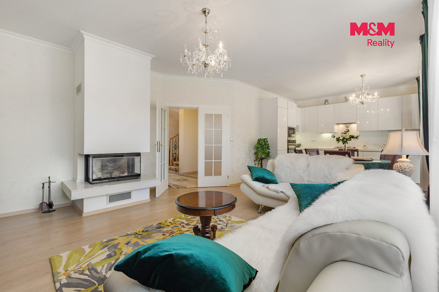 Prodej domu 210 m² s pozemkem 1 003 m² – fotografie 2