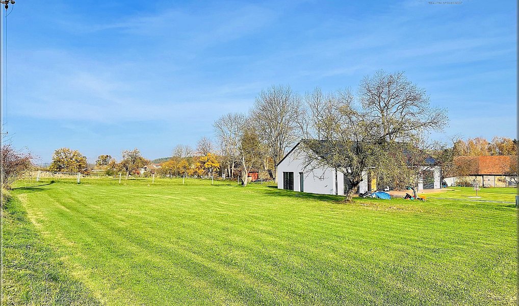 Prodej stavebního pozemku 1 187 m², Bystřice – náhled fotky 10